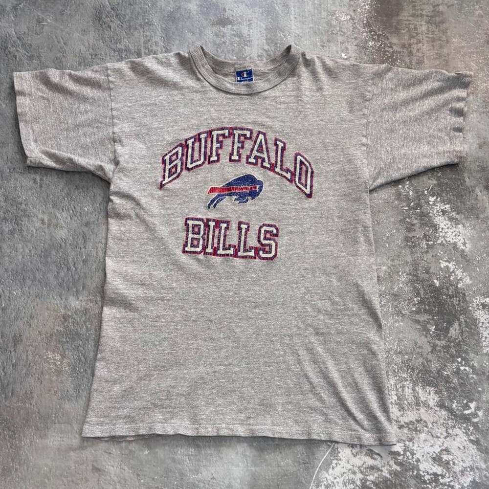 Vintage 90s Champion Buffalo Bills Logo T Shirt. Size Medium